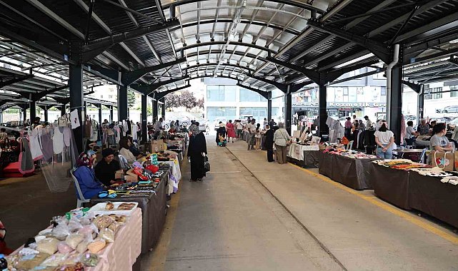 'Maharetli Eller' yine Mevlana Pazar Yeri'nde