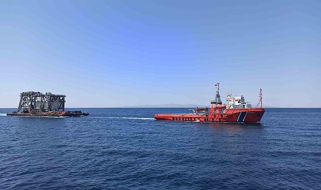 Abdülhamid Han Sondaj Gemisi'nin kulesi Filyos'a taşınıyor