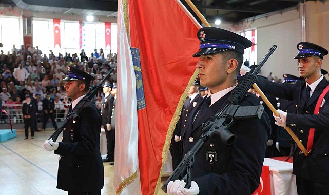 Adana'da 350 polis adayı mezun oldu