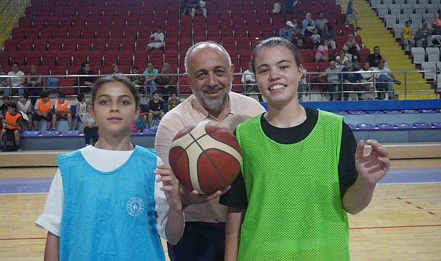 Afyonkarahisar'da basketbol şöleni başladı