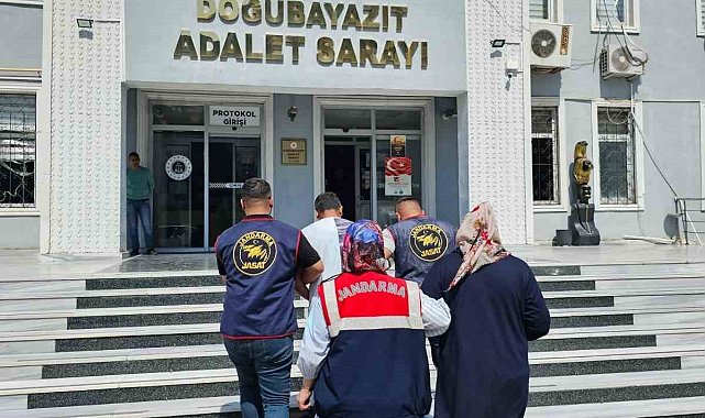 Ağrı'da iki firari yakalandı