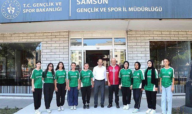 Alaçamsporlu milli sporcular İskoçya yolcusu