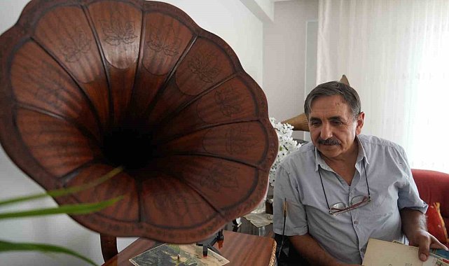 Aldığı gramofon bozuk çıkınca, Türkiye'nin en eşsiz koleksiyonunun sahibi oldu