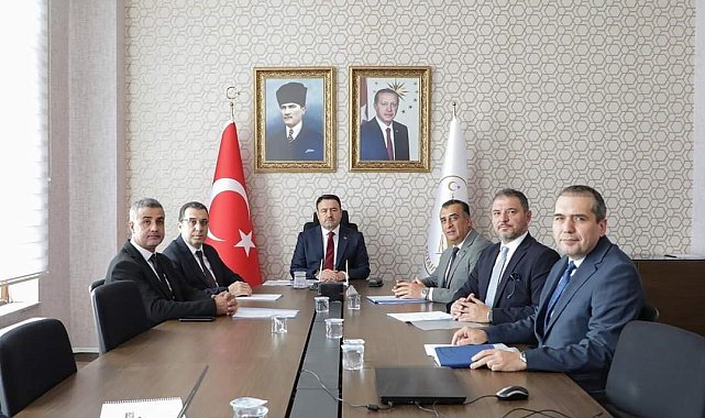 Altıntaş Zafer OSB yönetimi Vali Işın başkanlığında toplandı