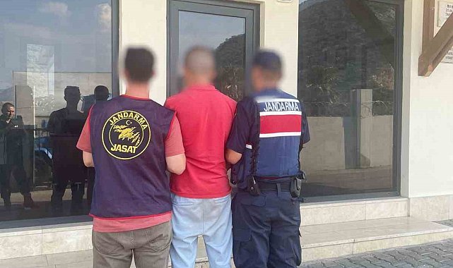 Antalya'da 14 suç kaydı bulunan ve 10 ay kesinleşmiş hapis cezasıyla aranan şahıs yakalandı