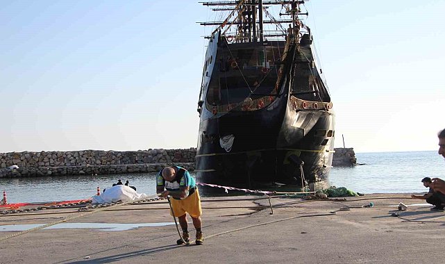 Antalya'da sporcu Müllner 1300 ton ağırlığındaki tekneyi çekerek dünya rekor kırdı