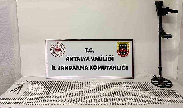 Antalya'da tarihi eser kaçakçılığına jandarma engeli