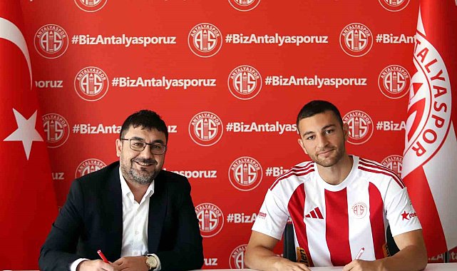 Antalyaspor'un 7. transferi Emrecan Uzunhan imzayı attı