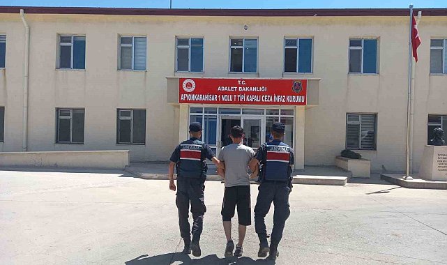 Aranan şahsın saklandığı yer jandarmayı bile şok etti