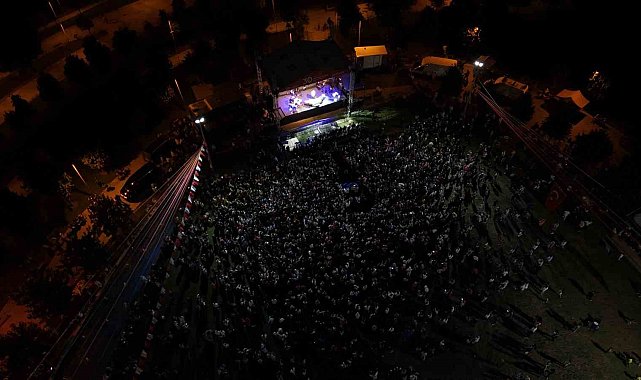 Arnavutköy'de 30 Ağustos coşkusu doyasıya yaşandı