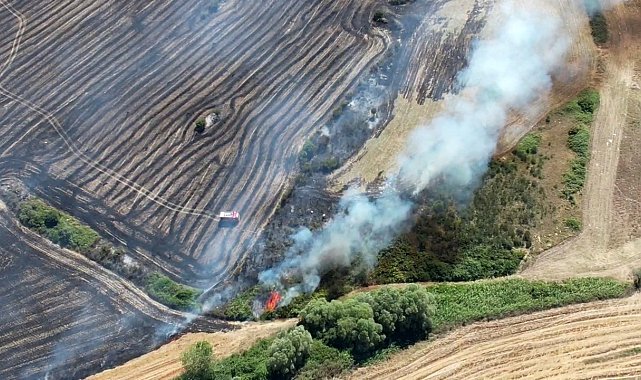 Arnavutköy'de çıkan yangın tarım arazisine sıçradı