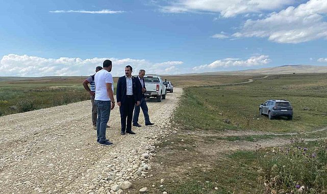 Arpaçay'da köy yolları tek tek yapılıyor