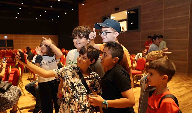 Ataşehir Belediyesi Ve AIESEC İstanbul Asya iş birliğiyle "Dünya Bize Katılıyor" yaz okulu tamamlandı