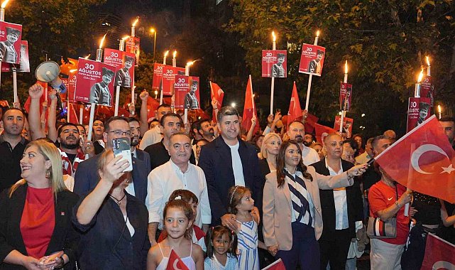 Ataşehir&#039;de 30 Ağustos Zafer Bayramı coşkuyla kutlandı