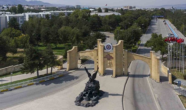 Atatürk Üniversitesi yüzde 99 oranında doldu