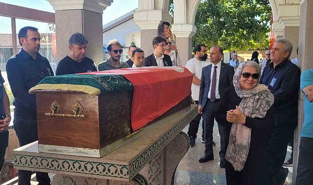 Avrasya Yazarlar Birliği Başkanı Ömeroğlu'nun cenazesi toprağa verildi