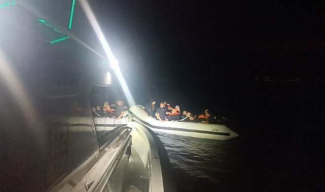 Ayvalık'ta 16 düzensiz göçmen yakalandı