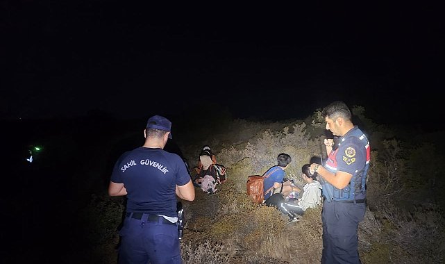 Ayvalık'ta 5'i çocuk, 10 düzensiz göçmen Sahil Güvenlik Koldes ve Jandarma timlerince yakalandı