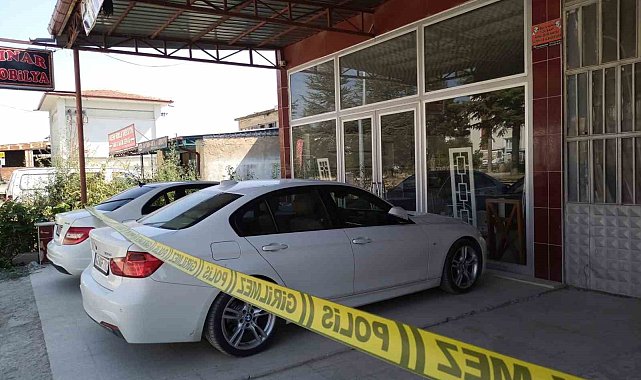 Baba ve oğlu kira tartışmasında öldürüldü