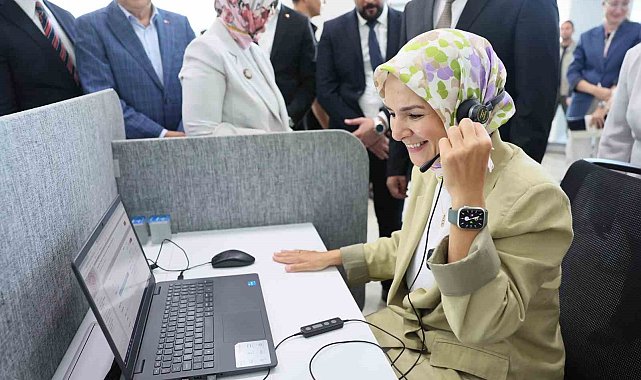 Bakan Göktaş çağrı merkezini arayan gencin nikah davetine katılma sözü verdi