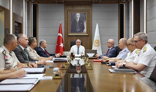 Bakan Güler: "Milletimizin bekasını koruma noktasında gerekli güç ve kudrete sahibiz"