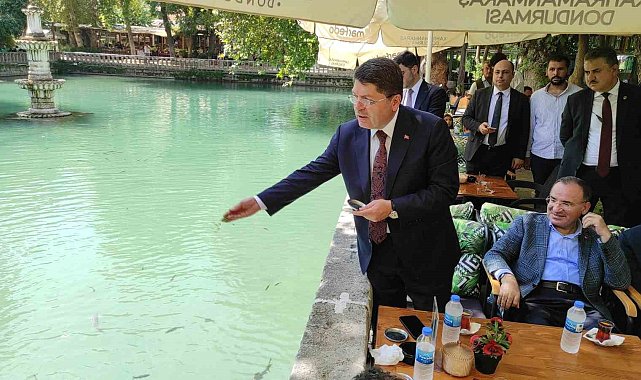 Bakan Tunç, Balıklıgöl'ü ziyaret etti