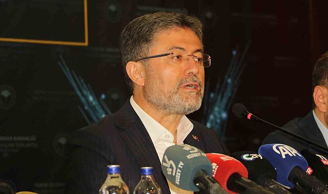 Bakan Yumaklı: "Çayımızın değerine değer katmak için gücümüzün son damlasına kadar çalışmaya devam edeceğiz"