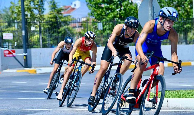 Balıkesir Triatlonu'na tüm dünya hayran kaldı