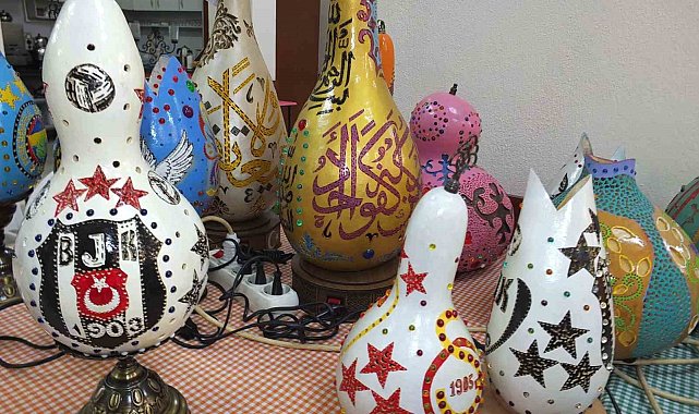 Balıkesir'de 'Kadınlar Kahvehanesi'nde su kabağı işleme atölyesi kuruldu