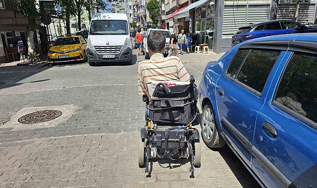 Bandırma'da hatalı parklar engellileri zor durumda bırakıyor