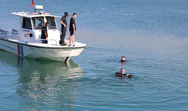 Baraj gölüne giren genç kayboldu, arama çalışmaları sürüyor