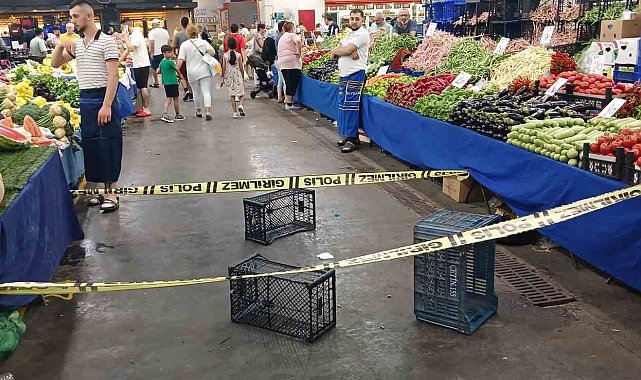 Başakşehir'de pazarcıların yer kavgası: 1 yaralı