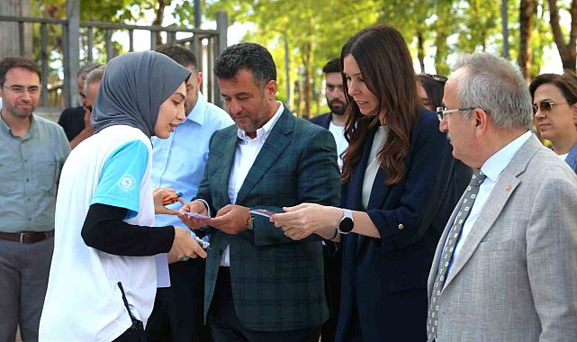 Başkan Doğan: "Gençlerimiz için hem eğitici, hem eğlendirici bir kamp programı yürütüyoruz"