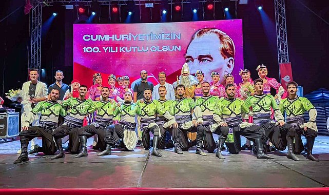 Başkan Yetişkin, Zafer Bayramı'nı Efelerli vatandaşlarla kutladı
