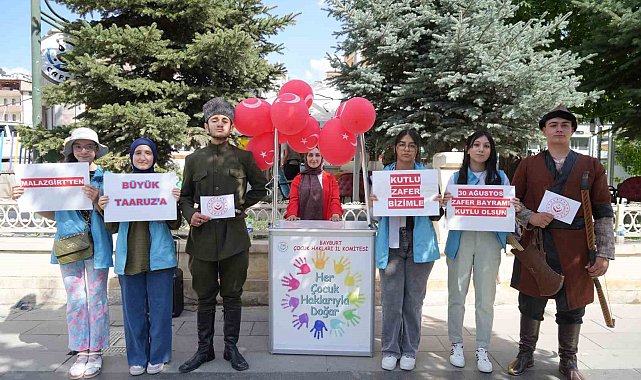 Bayburt Çocuk Hakları İl Komitesi üyesi çocuklardan 30 Ağustos Zafer Bayramı farkındalık etkinliği