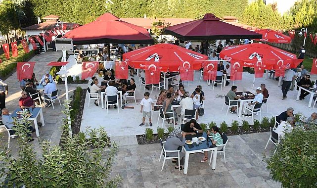 Belediyeden Hacılar Meydanına 'Elma Kafe'