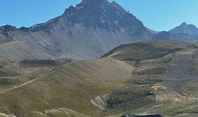 Borçlular dikkat, Erciyes'in karı eridi