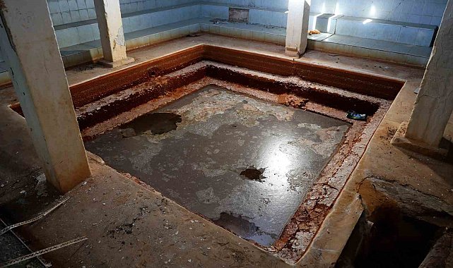 Bozkırın ortasındaki 3 asırlık çermik talan edildi, geriye harabe kaldı