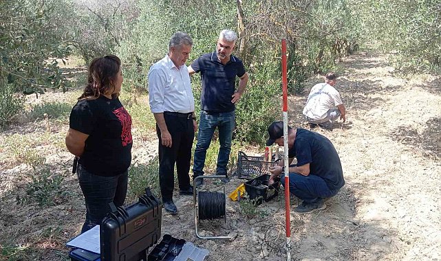 Buharkent'te tarım arazilerinde jeofizik çalışma