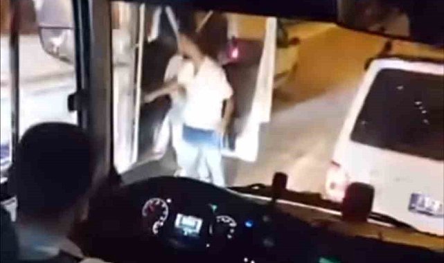 Bursa'da garip kavga...Boş olan trafikte yol için kavga ettiler