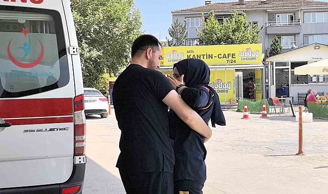 Bursa'da katliam gibi kaza: 2 ambulans kamyonet ile çarpıştı, 7 kişi yaralandı