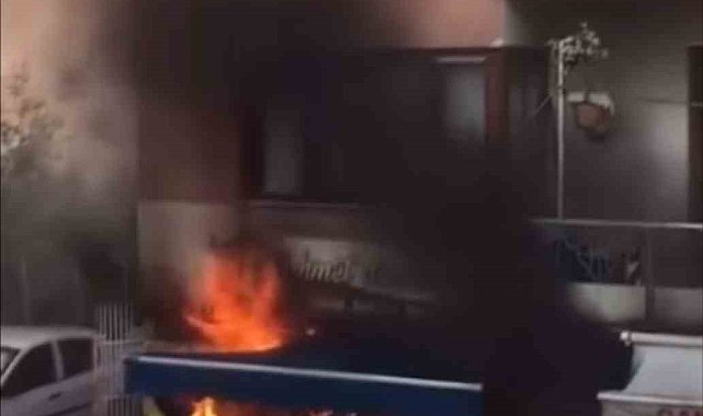 Bursa'da korkutan yangın: Duyarlı vatandaş yangının büyümesini önledi