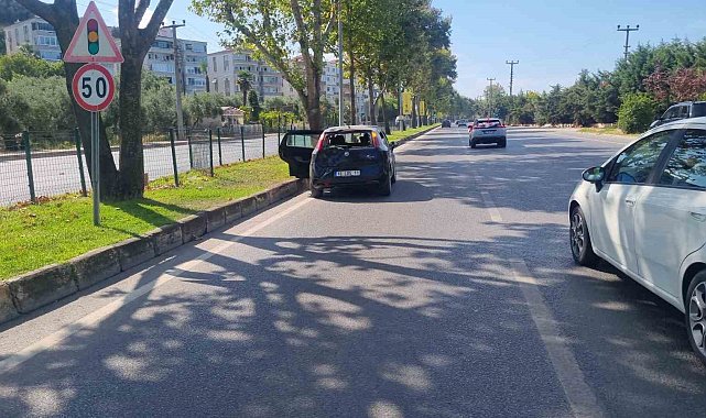 Bursa'da motosiklet ile otomobil çarpıştı: 2 yaralı