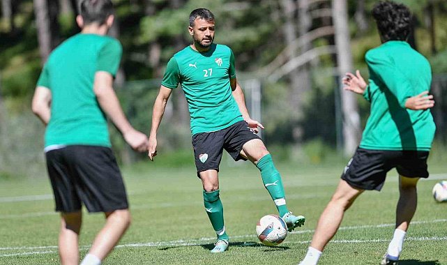 Bursaspor'da yeni sezon hazırlıkları devam ediyor