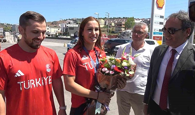 Buse Tosun Çavuşoğlu: "Mutluyum, gururluyum. Kadın güreşi adına kazanılmış ikinci olimpiyat madalyasını kazandım"