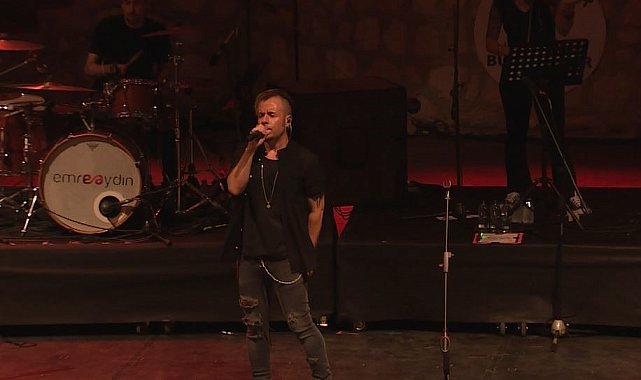 Büyükçekmece Belediyesi Kültür ve Sanat Festivali'nde Emre Aydın sahne aldı