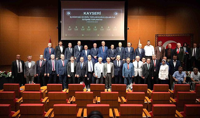 Büyükkılıç: "Kayseri hep yük çekmeye çalışan, yerli ve milli bir anlayışın sahibi şehirdir"