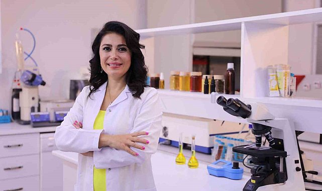 Cilt kanseri riskini artıran korunmasız güneşlenmeye doğal güneş kremi önerisi