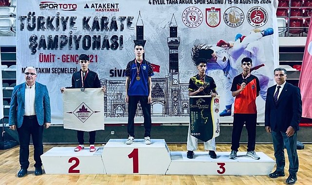 Darıcalı karateciler Sivas'tan madalyalarla döndü