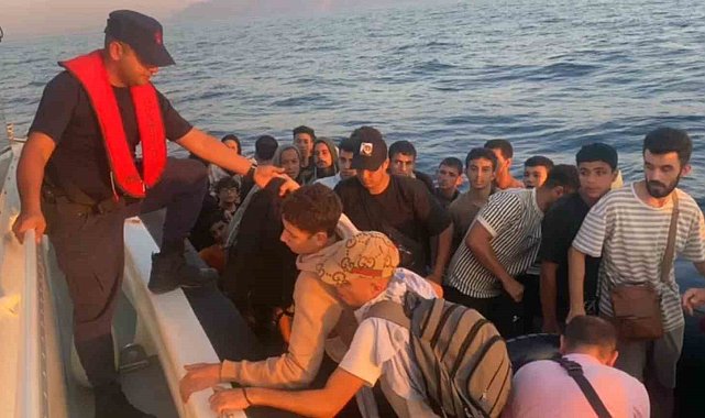 Datça açıklarında 27 düzensiz göçmen kurtarıldı